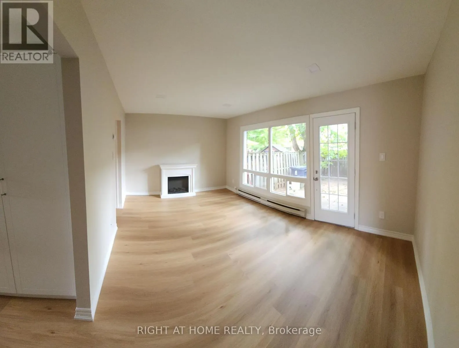 132 - 18 ELSA VINE WAY
