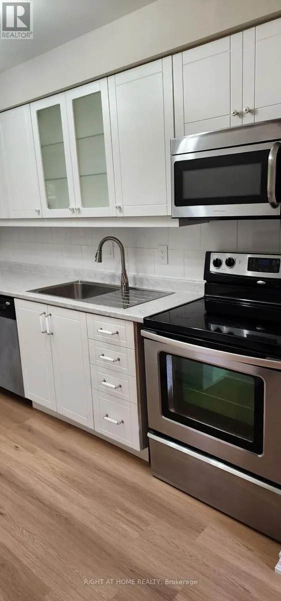 132 - 18 ELSA VINE WAY