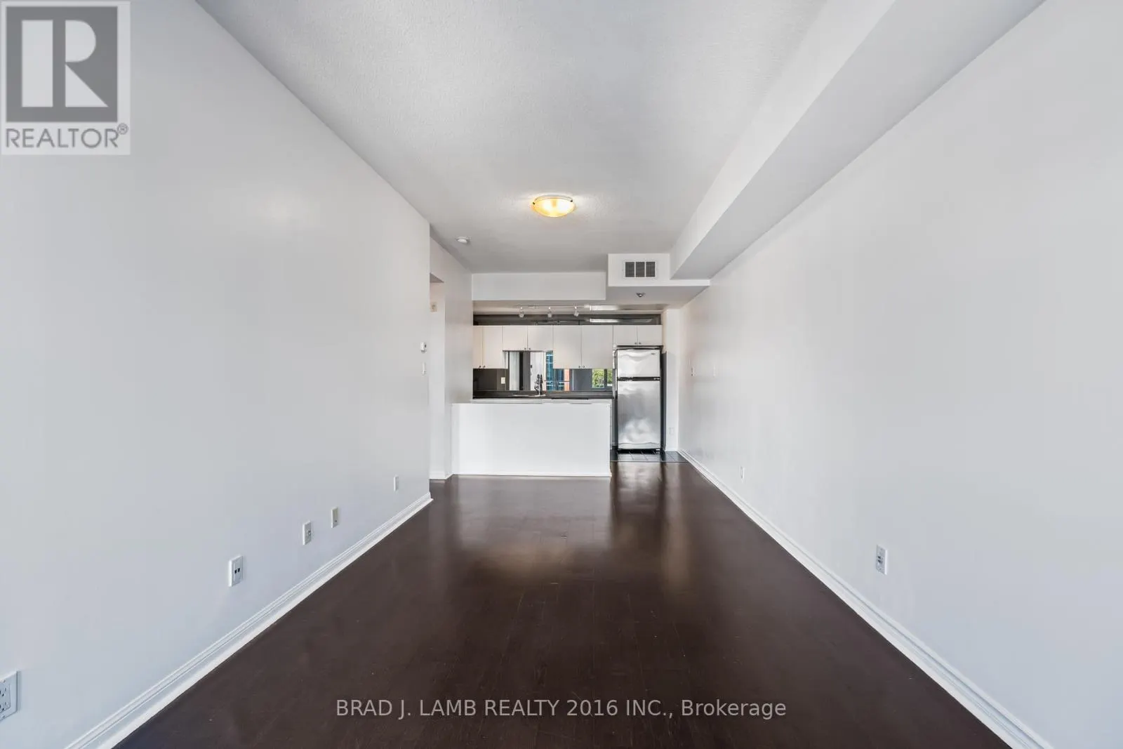 428 - 550 FRONT STREET W