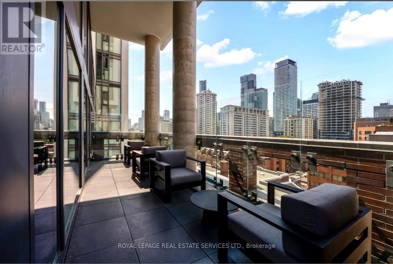 203 - 81 WELLESLEY STREET E