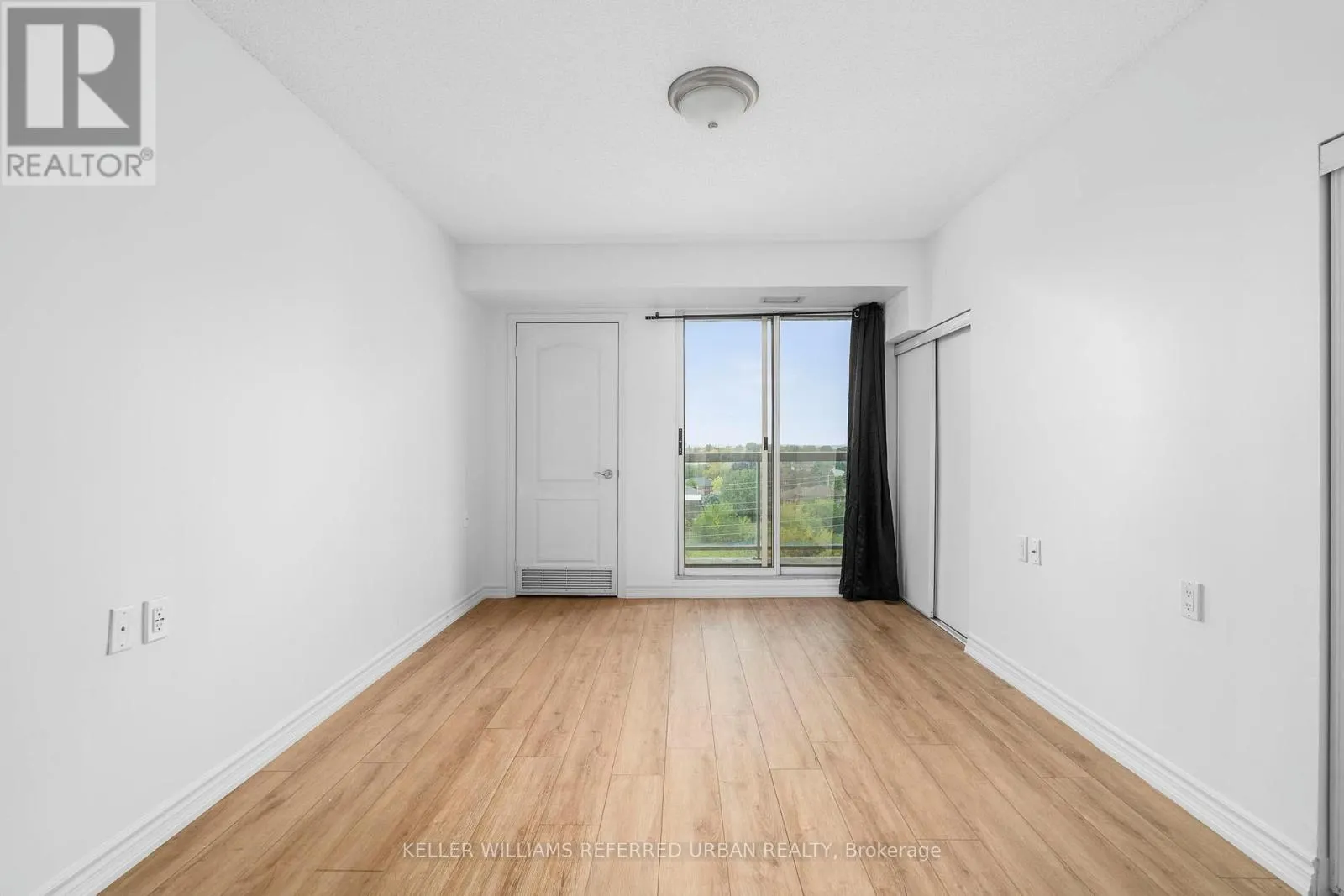 608 - 935 SHEPPARD AVENUE W