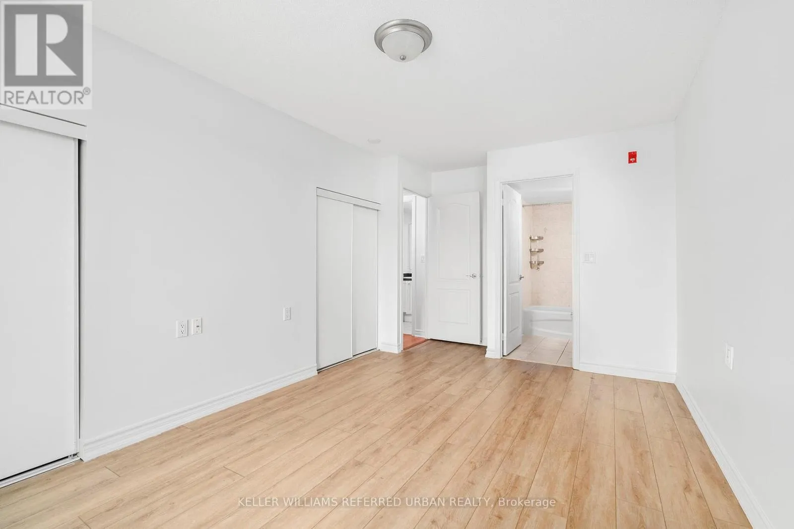 608 - 935 SHEPPARD AVENUE W
