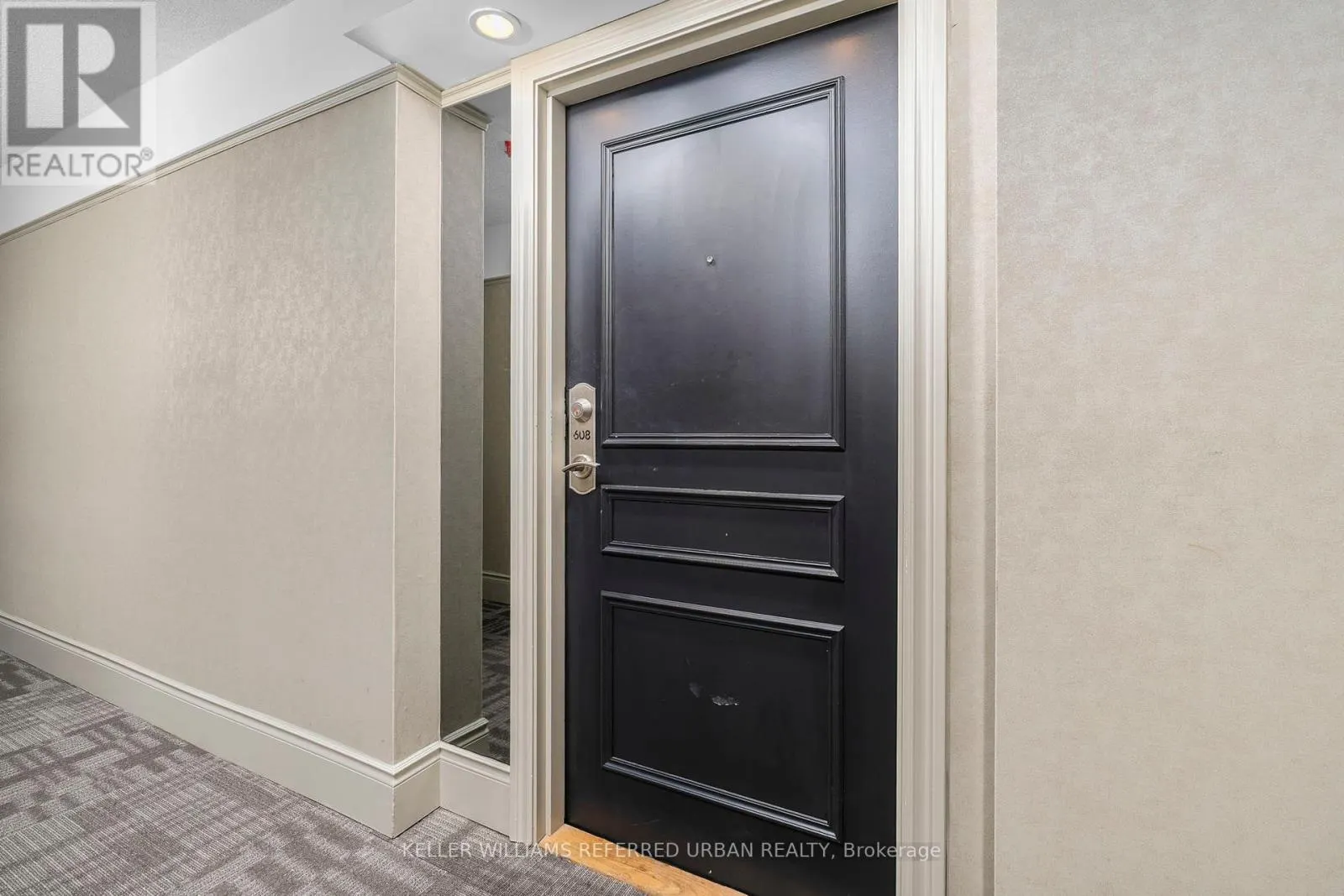608 - 935 SHEPPARD AVENUE W