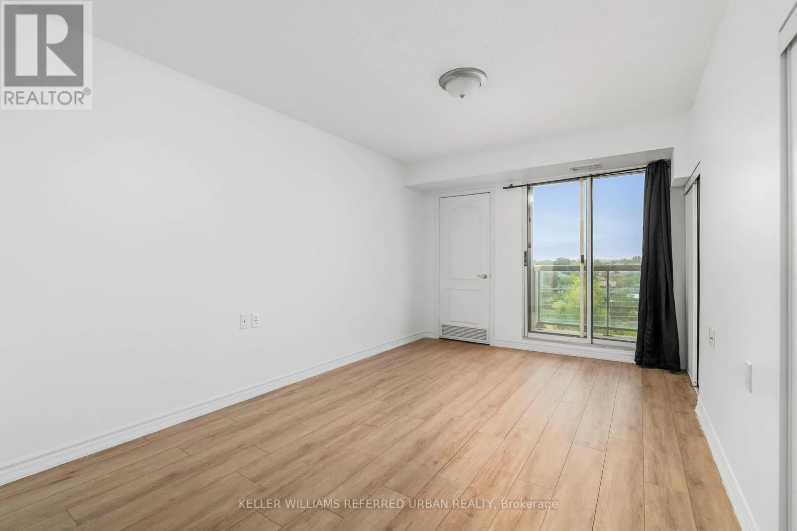 608 - 935 SHEPPARD AVENUE W