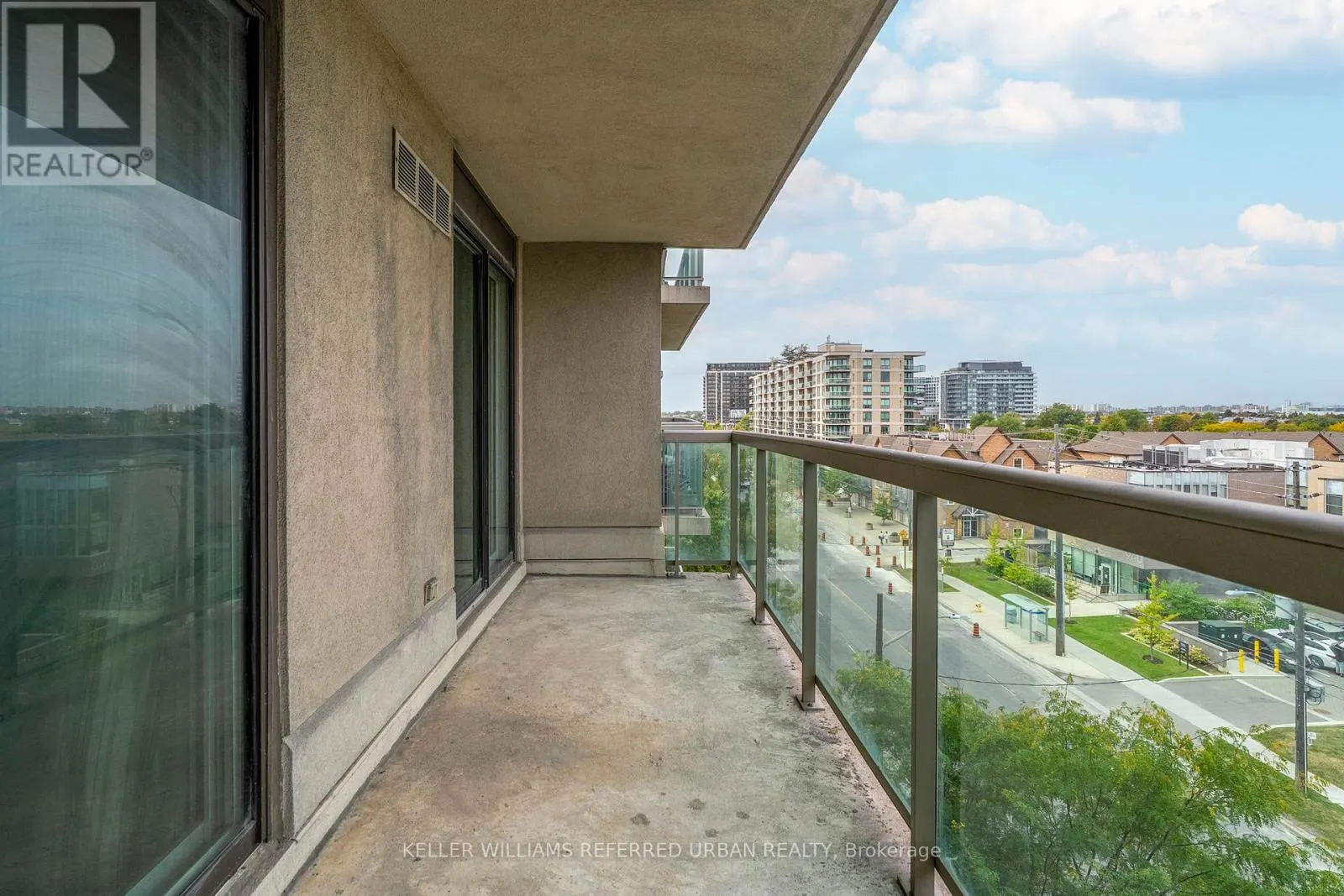 608 - 935 SHEPPARD AVENUE W