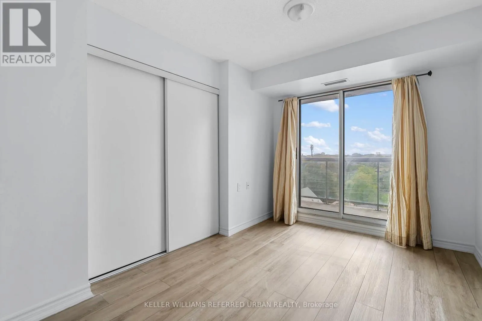 608 - 935 SHEPPARD AVENUE W