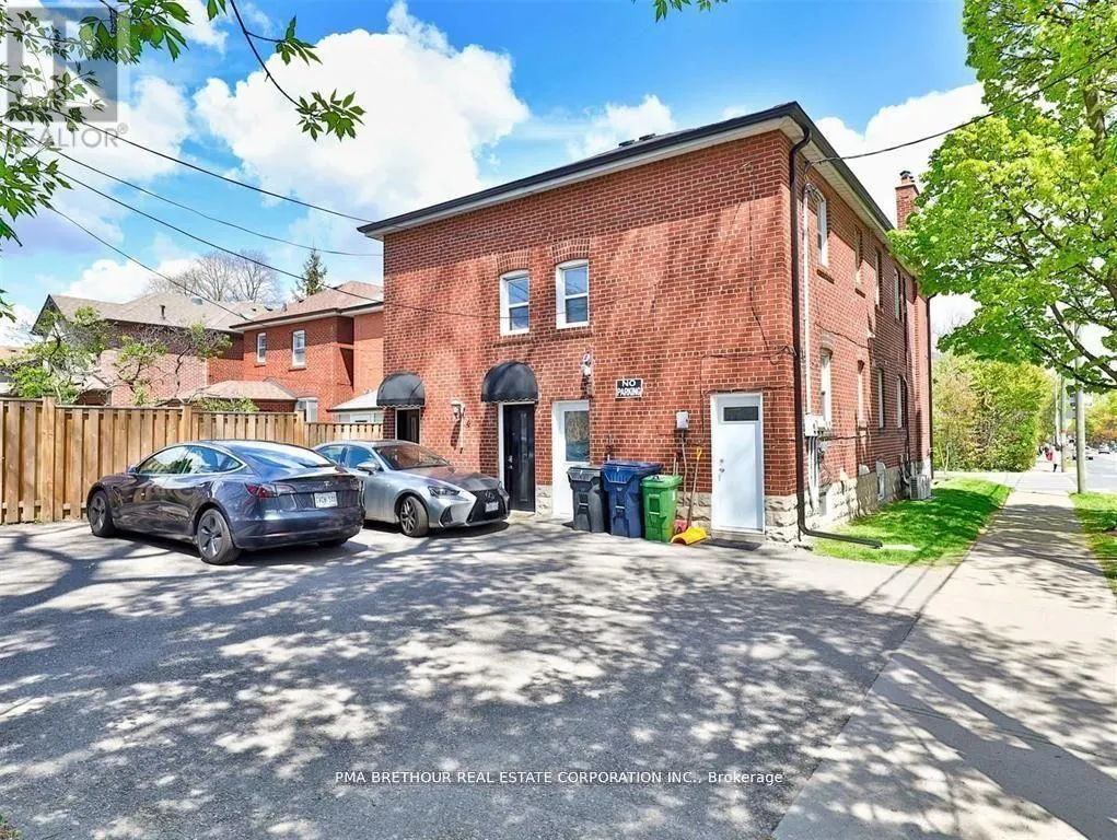 4 BELLE AYRE BOULEVARD