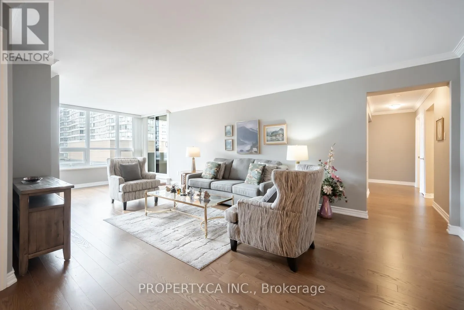 604 - 65 SPRING GARDEN AVENUE