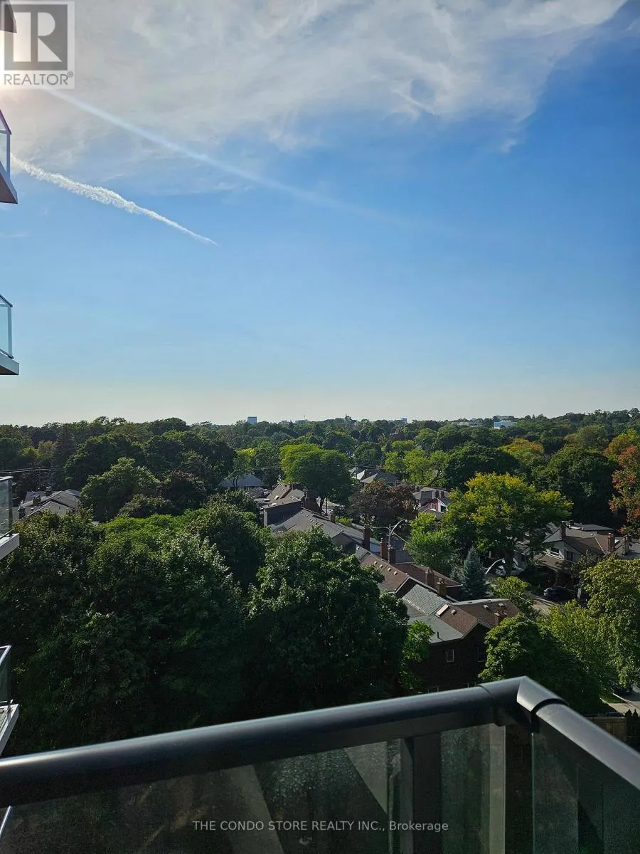 803 - 8 MANOR ROAD W