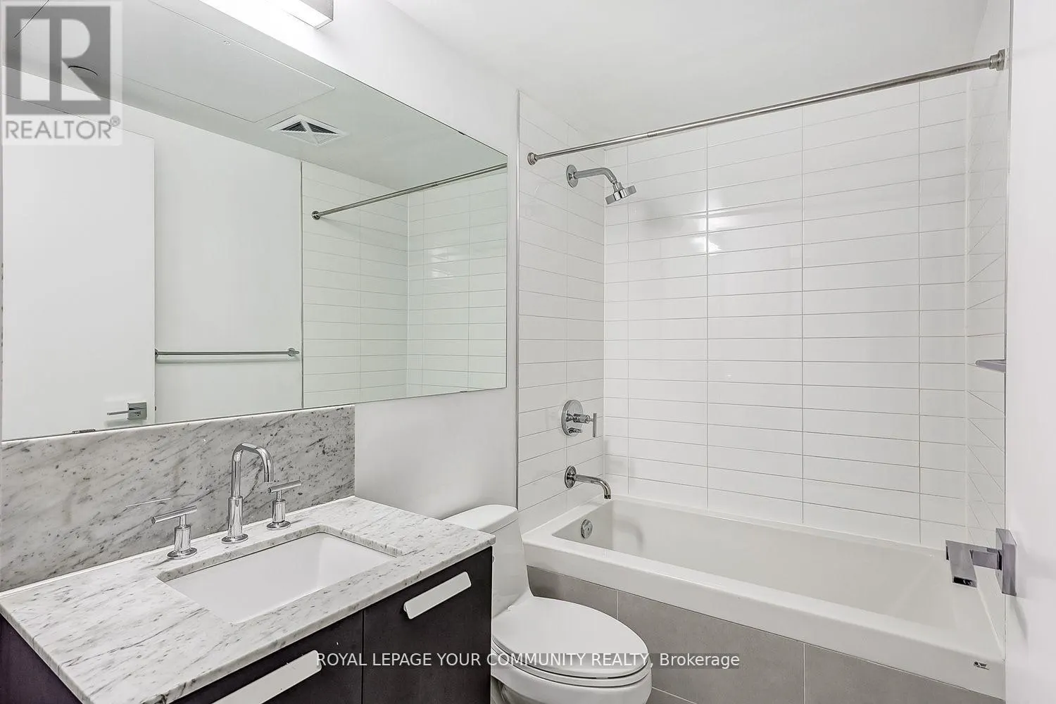 4208 - 42 CHARLES STREET E