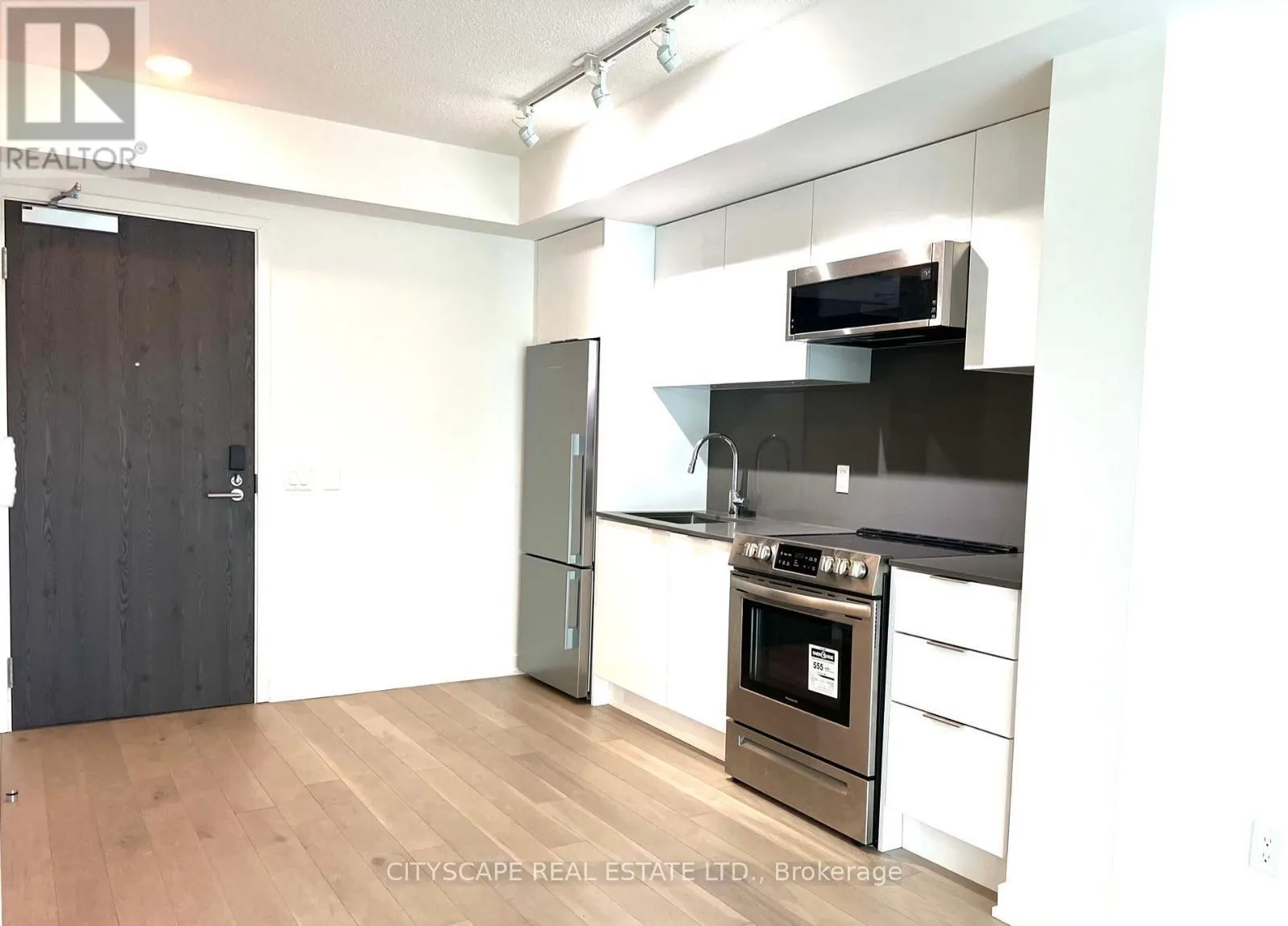 1707 - 25 RICHMOND STREET E