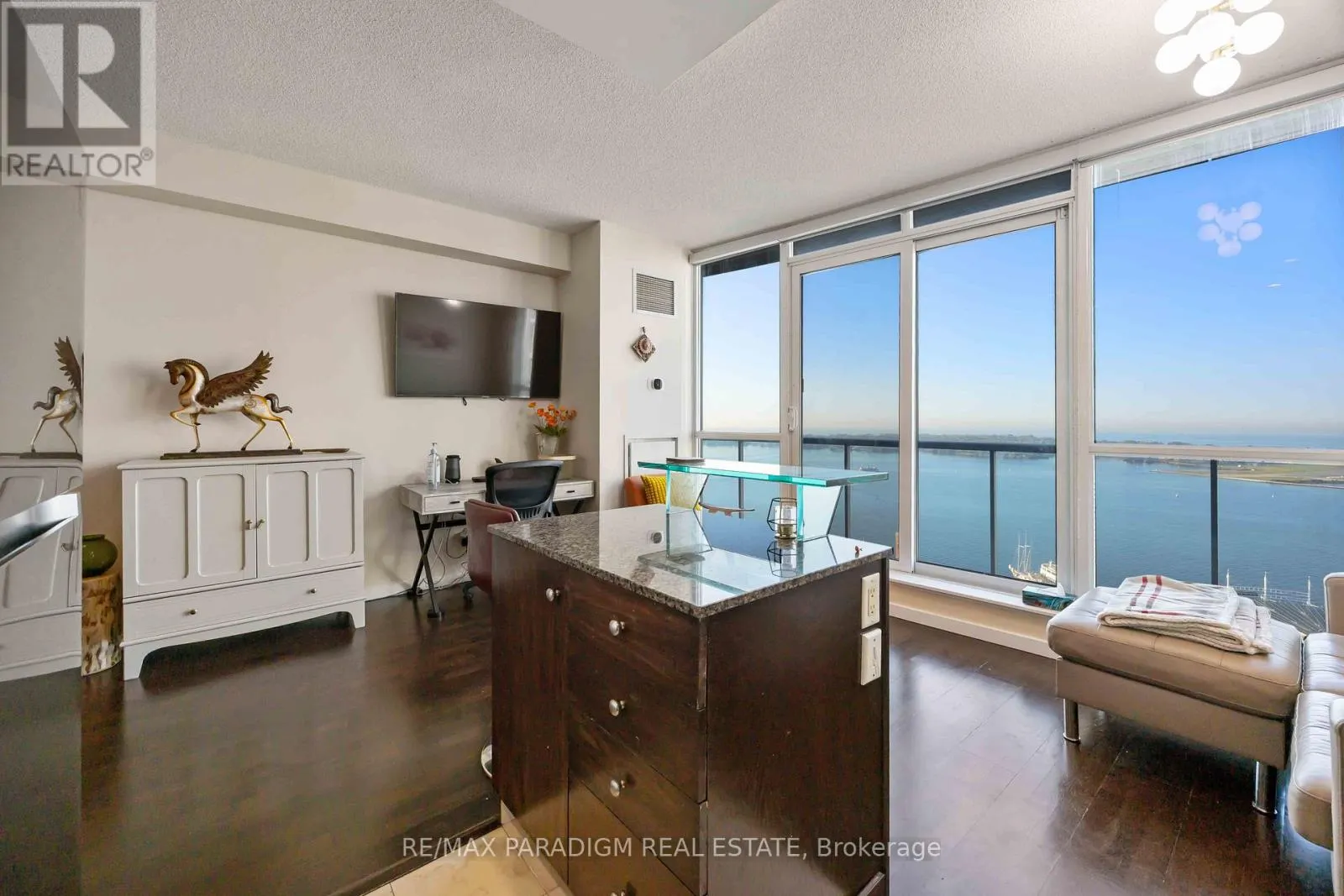 2608 - 208 QUEENS QUAY W