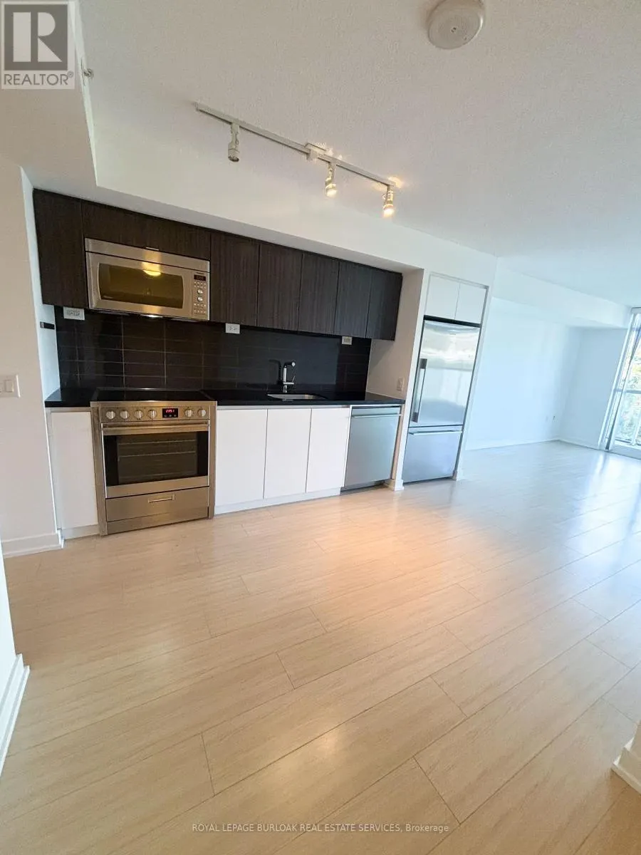 303 - 75 QUEENS WHARF ROAD