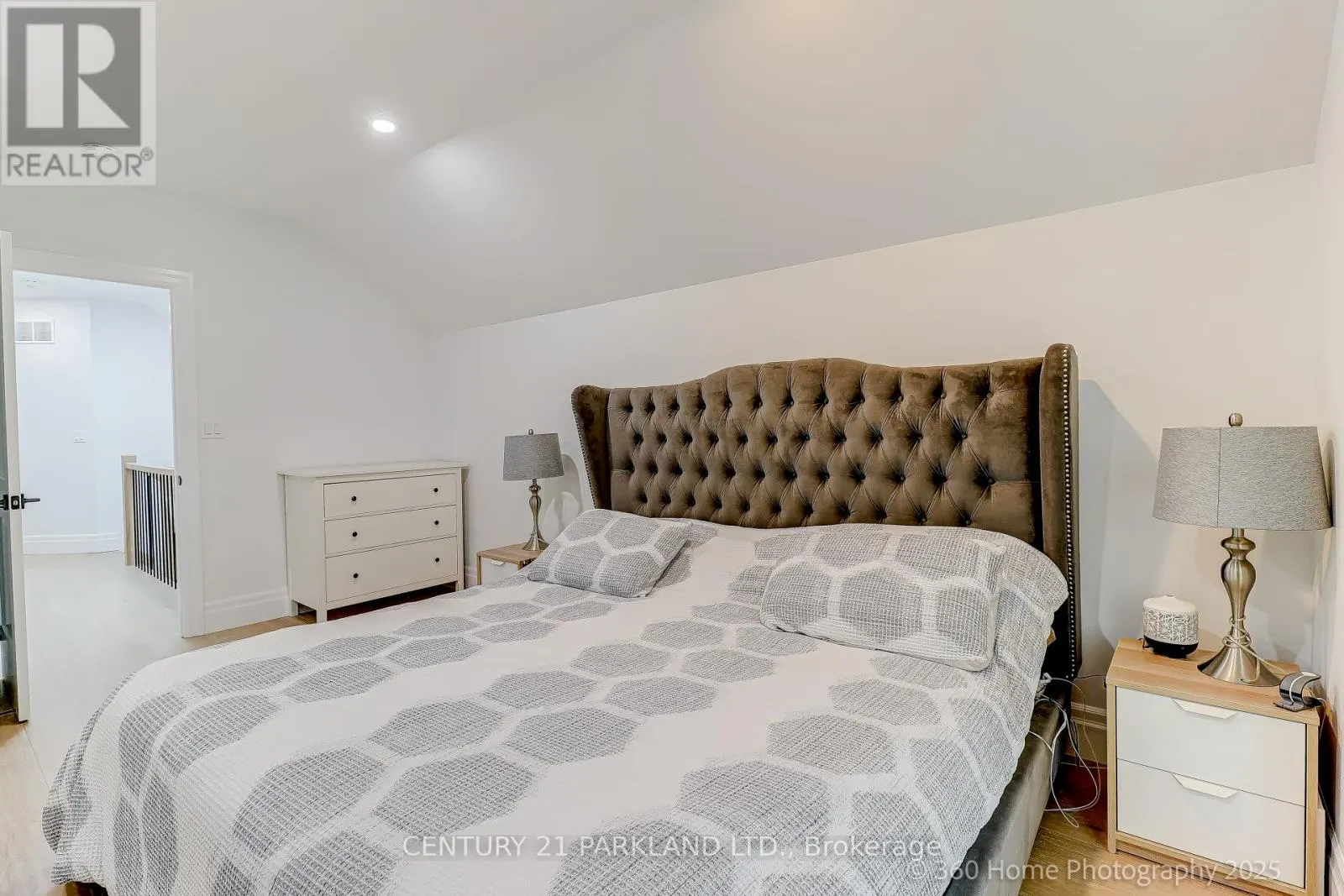 30 GLEN ECHO ROAD