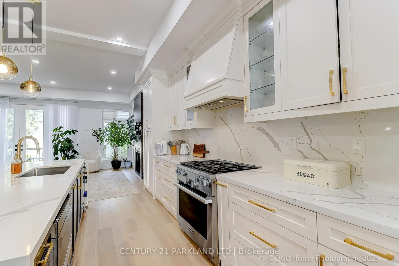 30 GLEN ECHO ROAD
