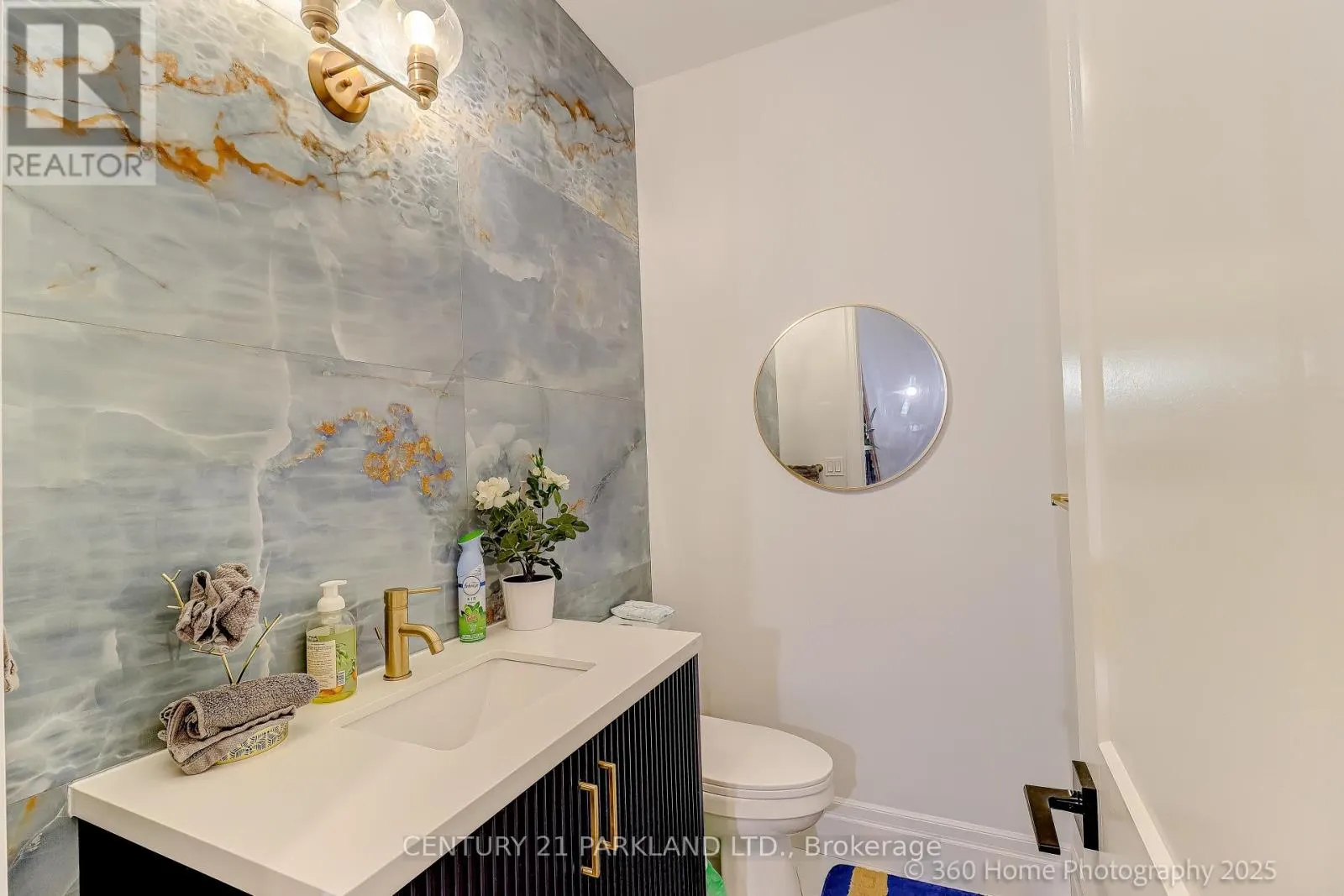 30 GLEN ECHO ROAD