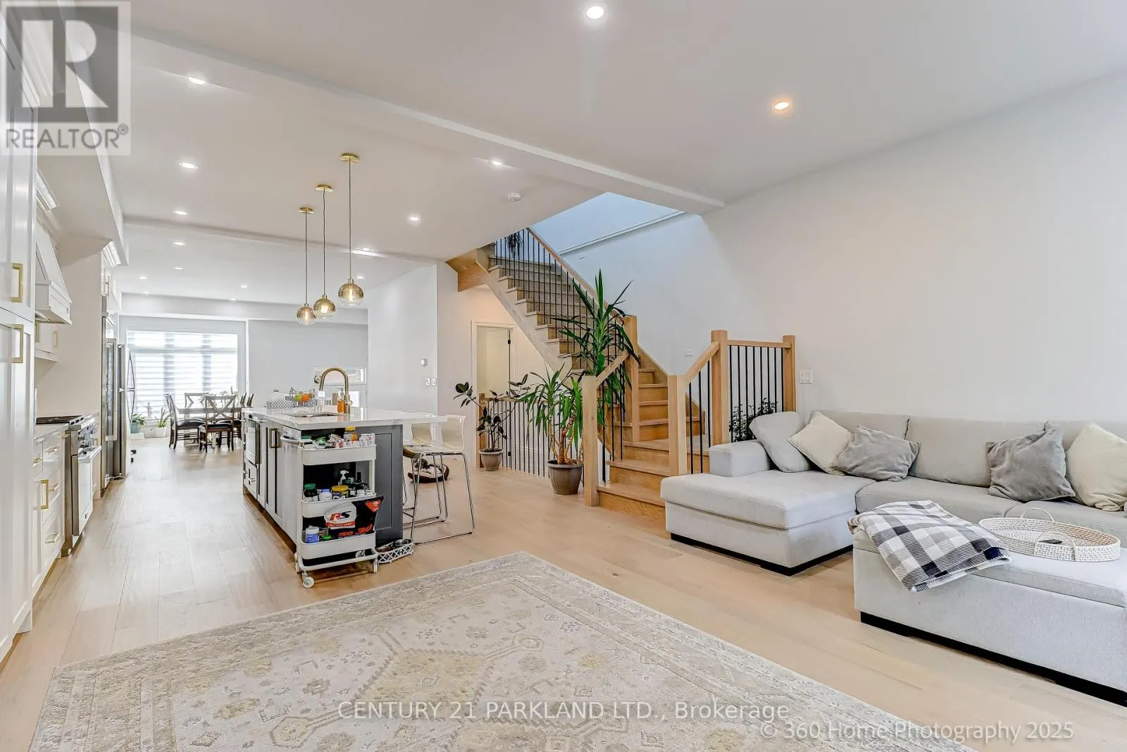 30 GLEN ECHO ROAD