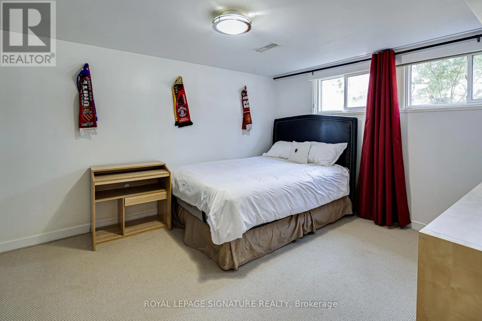2 PARMBELLE CRESCENT