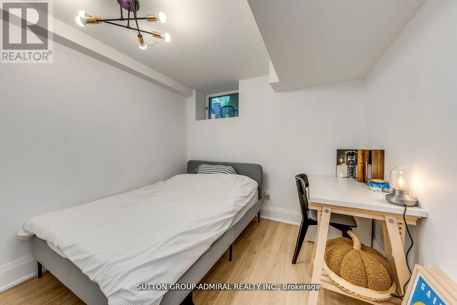 93 SOUDAN AVENUE