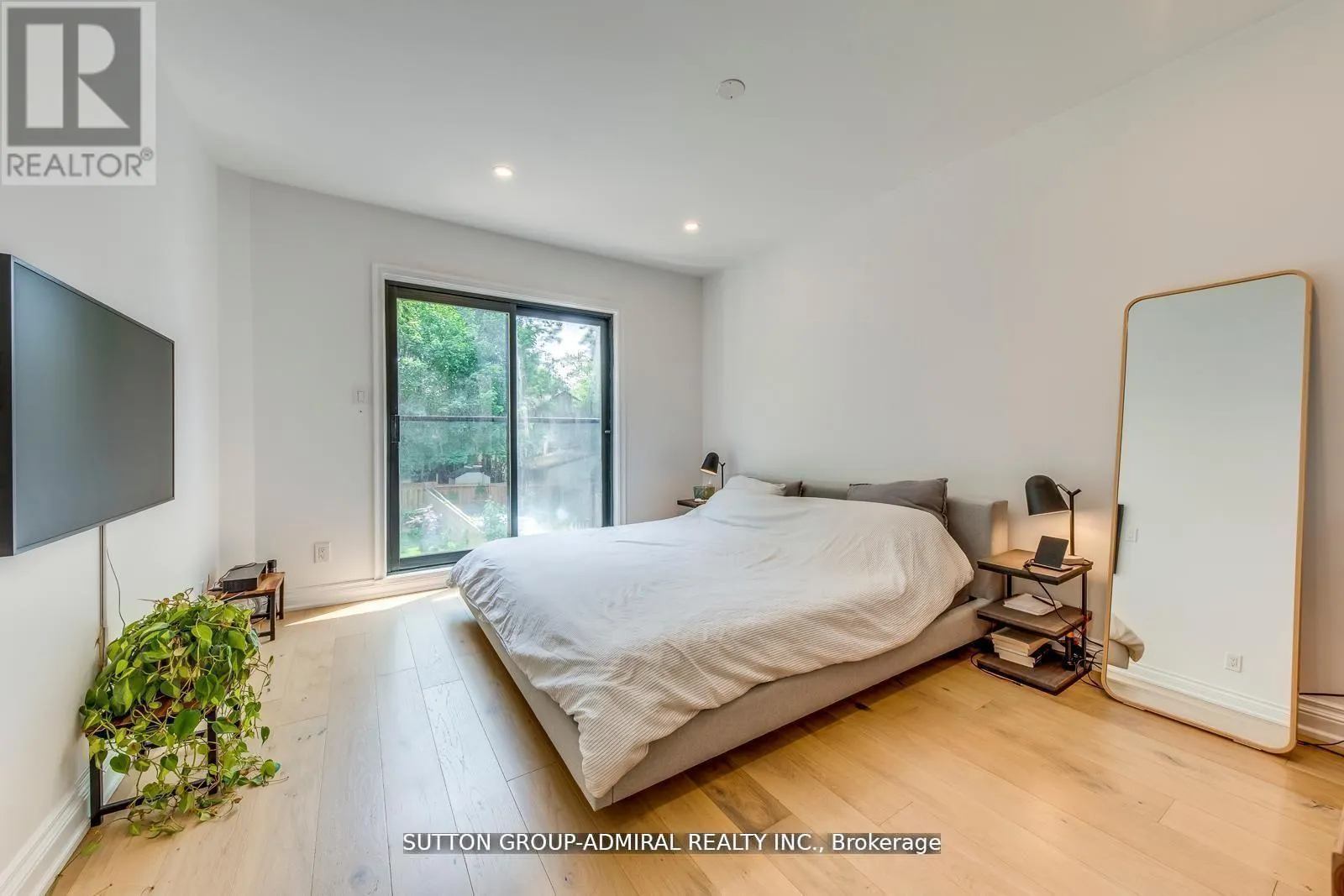 93 SOUDAN AVENUE