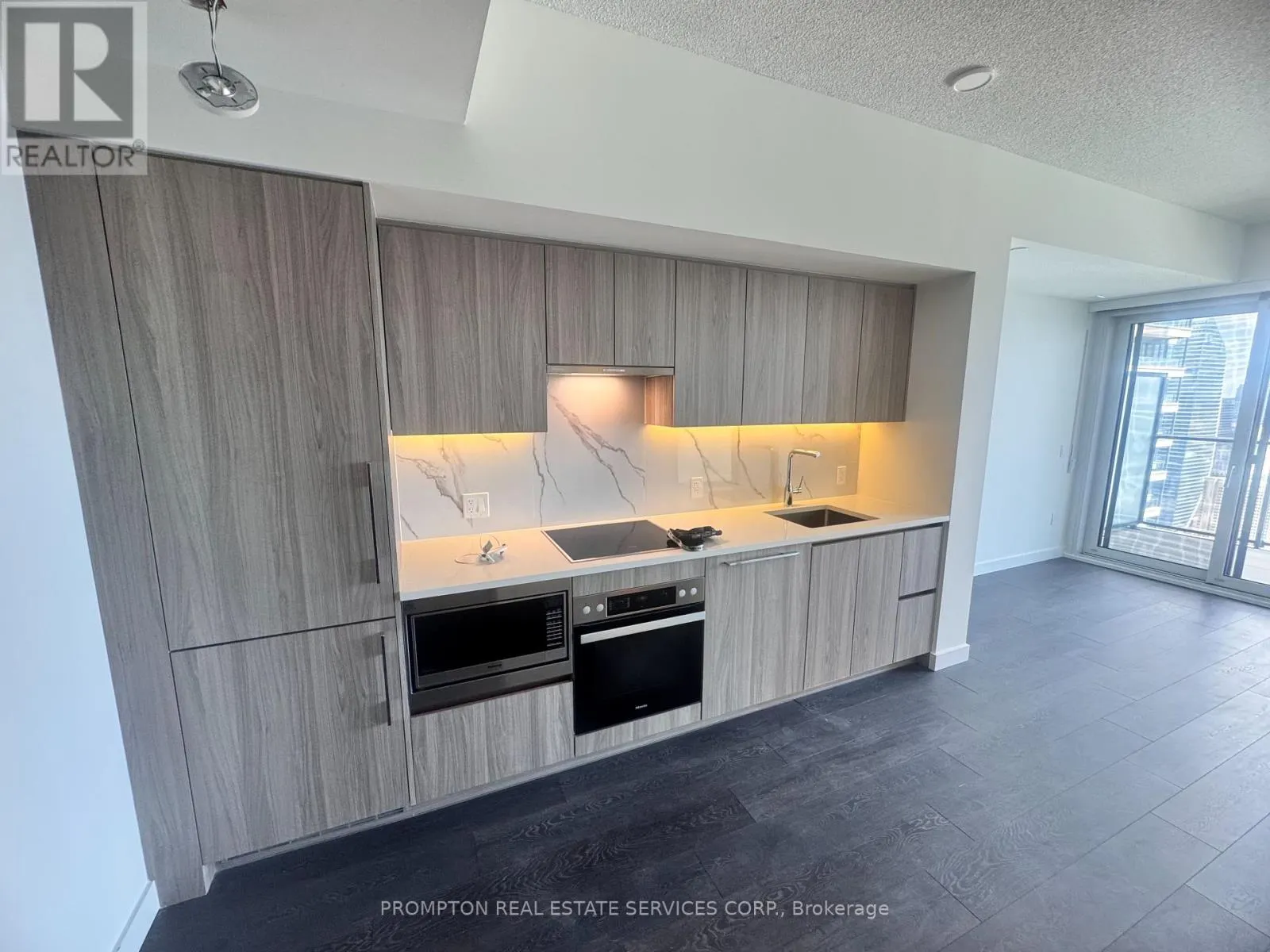 5909 - 3 CONCORD CITYPLACE WAY
