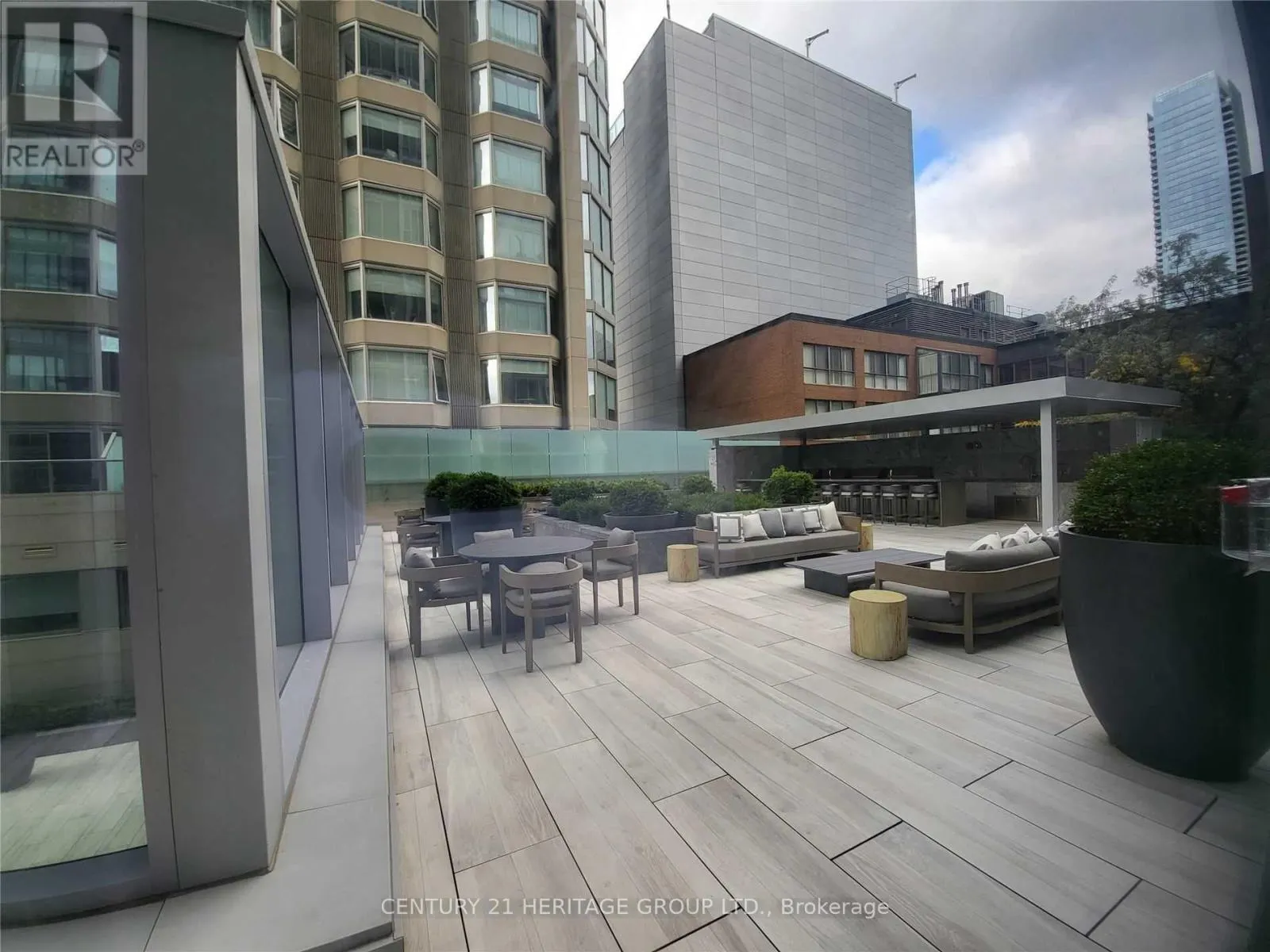 2313 - 188 CUMBERLAND STREET