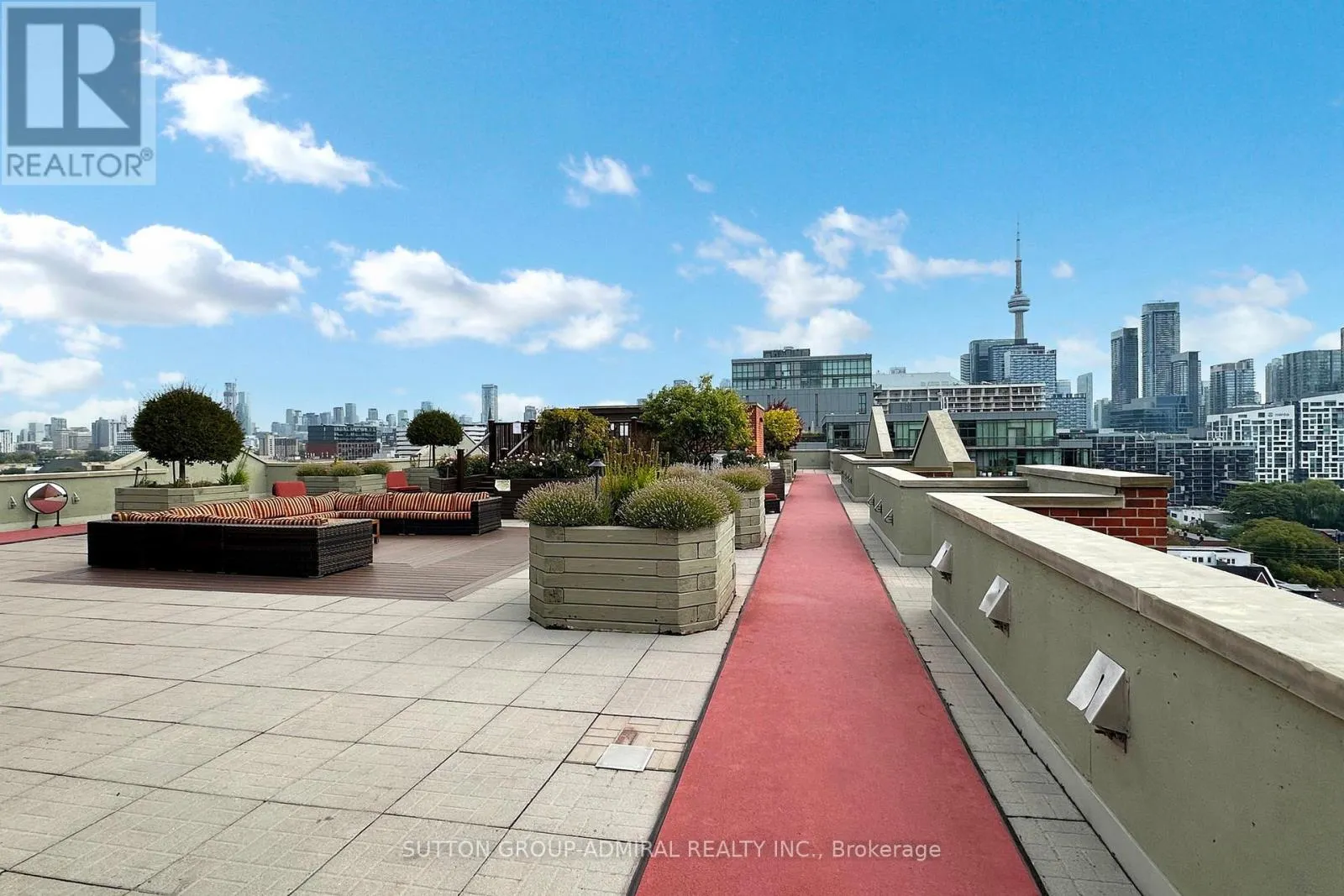 801 - 801 KING STREET W