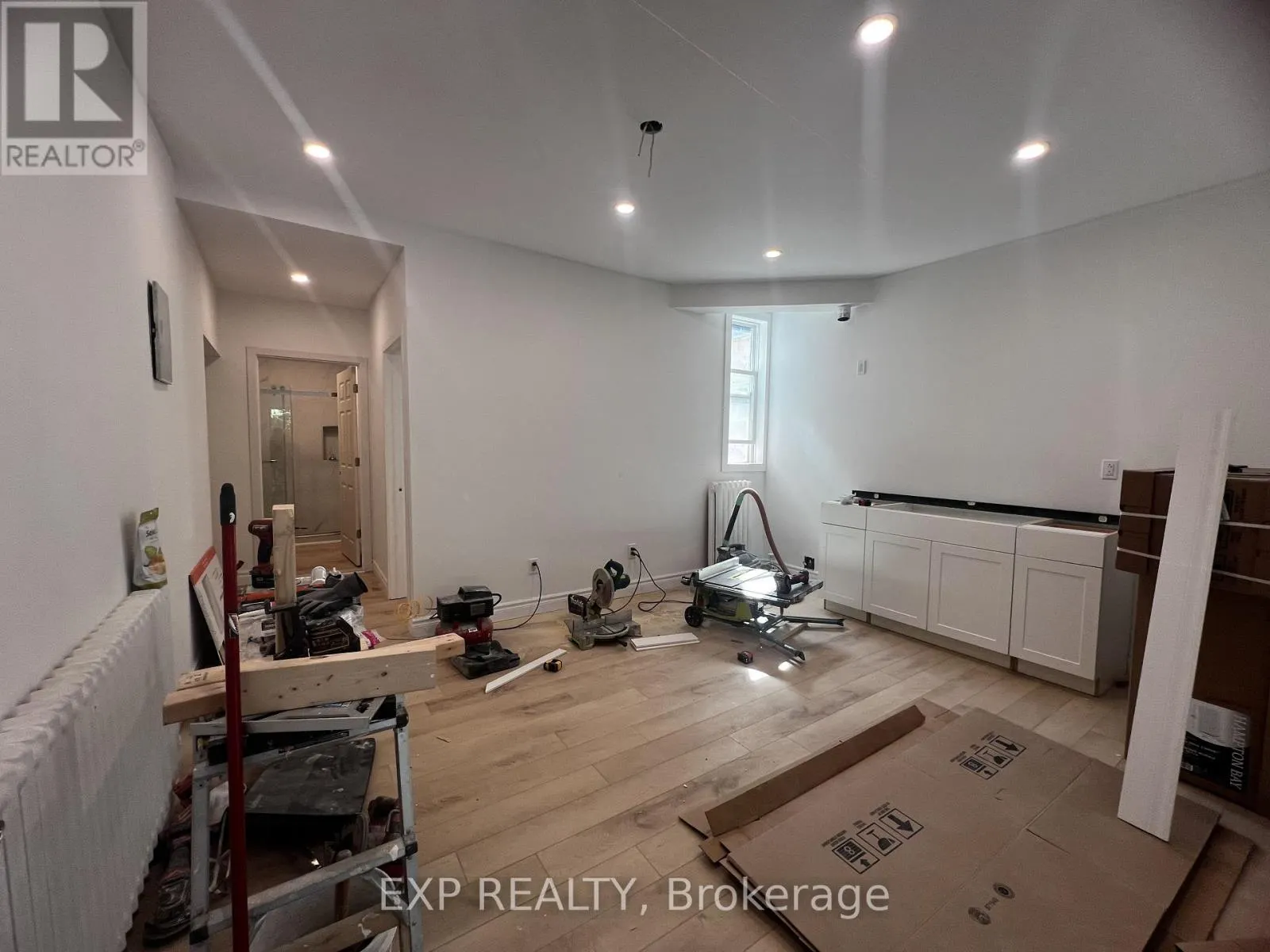 102 - 804A ST CLAIR AVENUE W