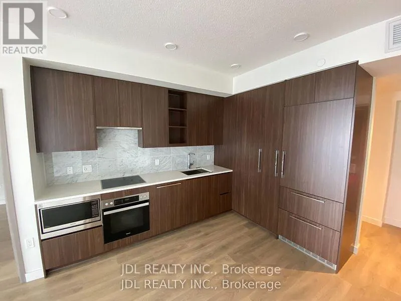 2709 - 85 MCMAHON DRIVE