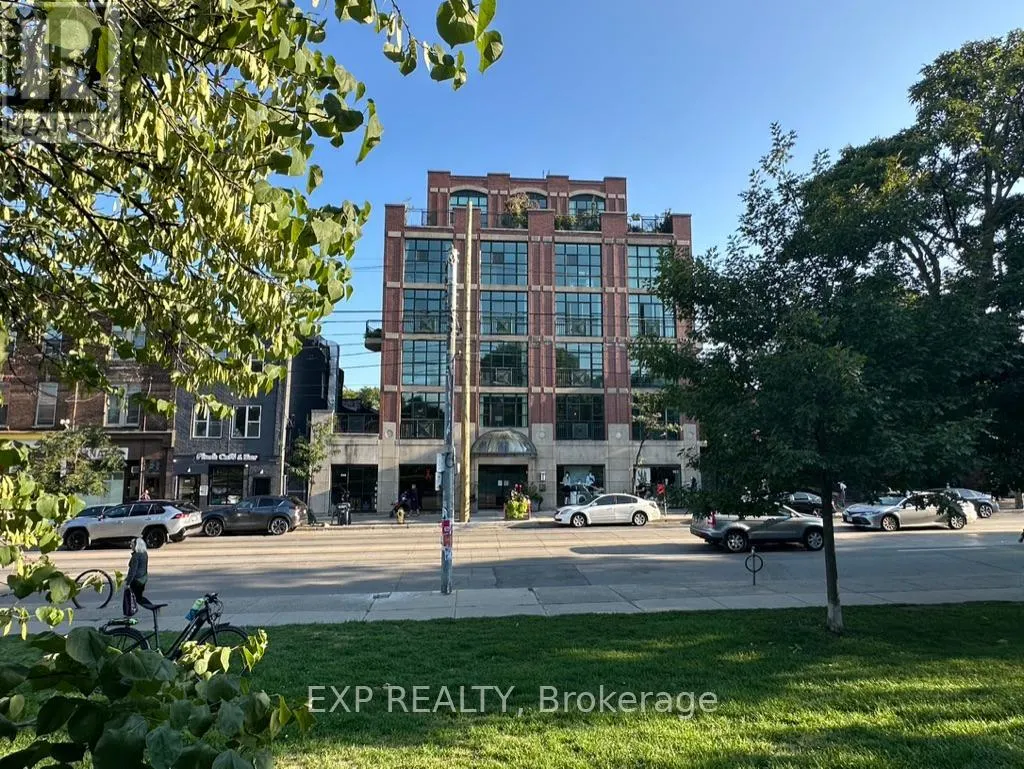 201 - 901 QUEEN STREET W