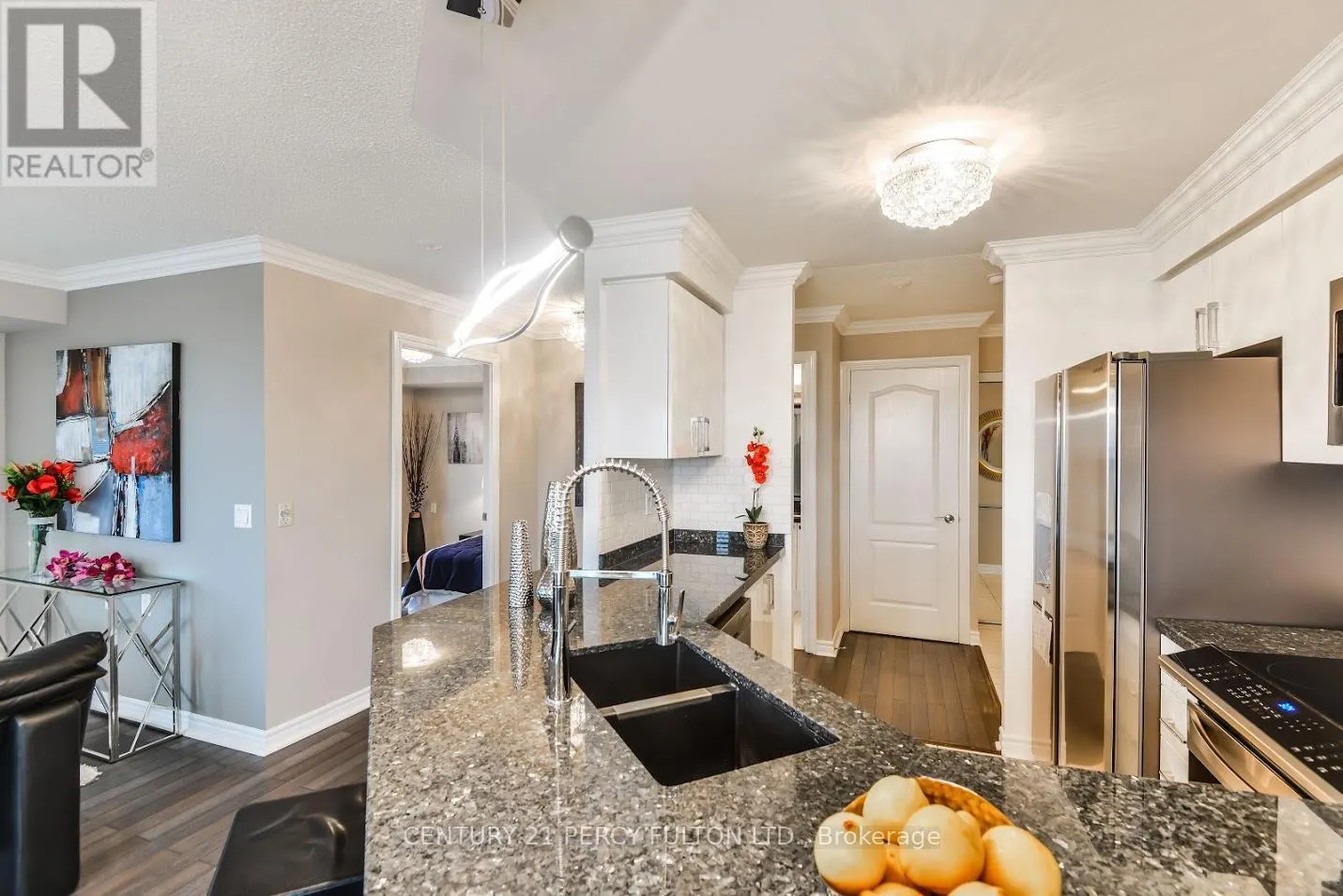 1030 SHEPPARD AVENUE