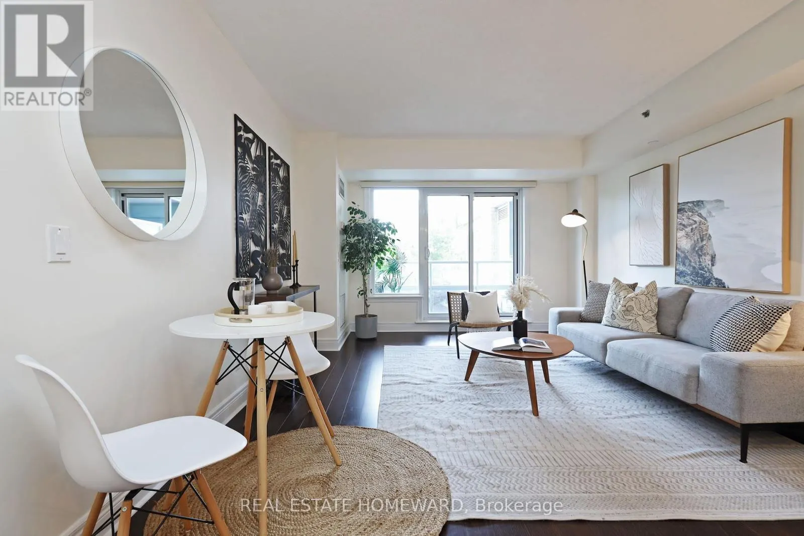302 - 701 SHEPPARD AVENUE W