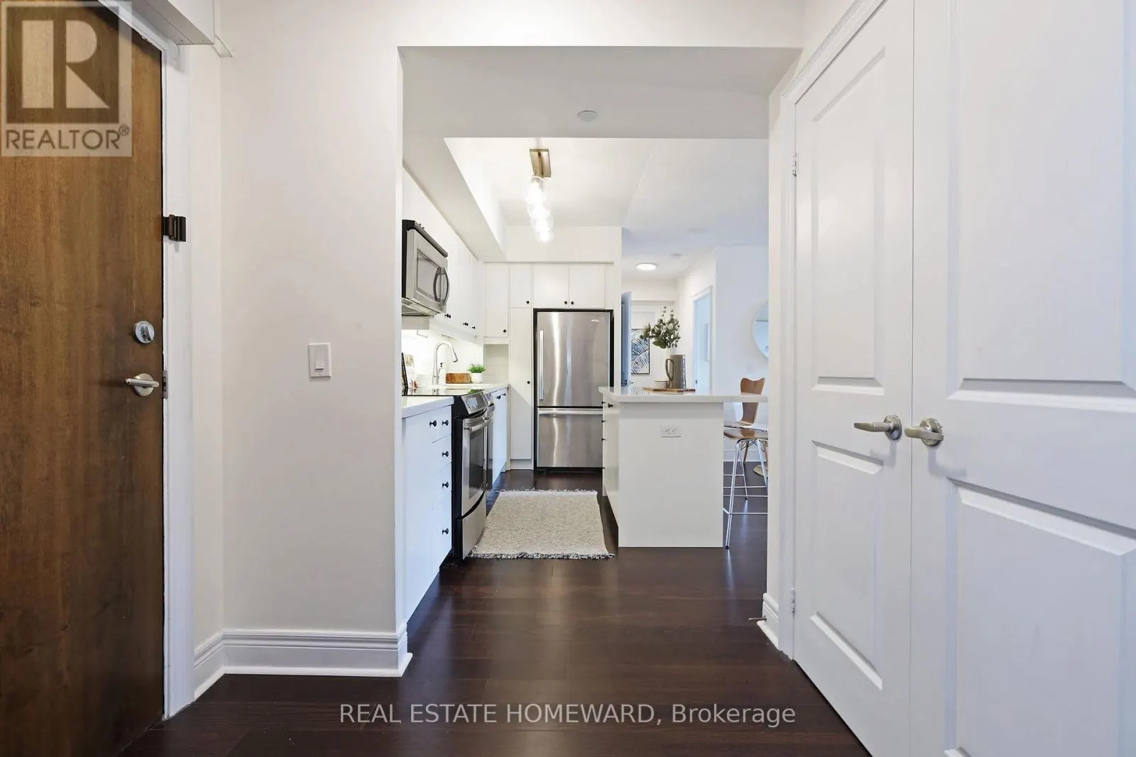 302 - 701 SHEPPARD AVENUE W