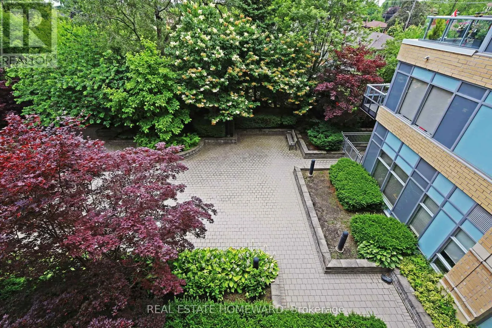 302 - 701 SHEPPARD AVENUE W