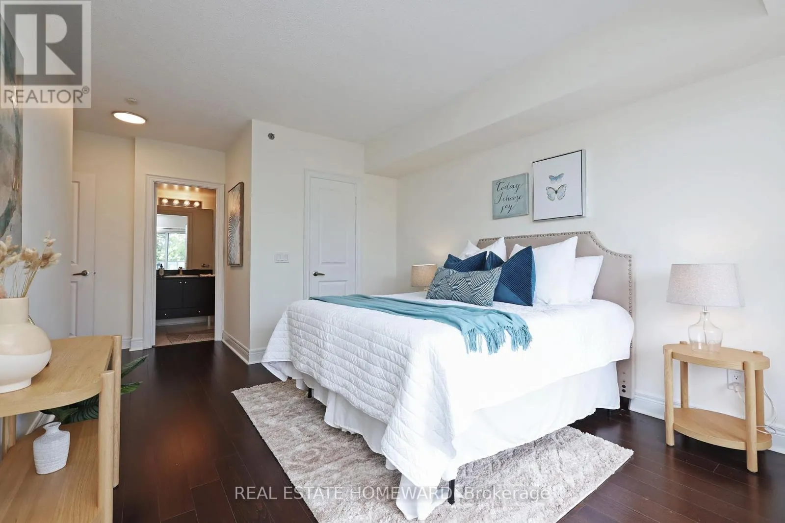 302 - 701 SHEPPARD AVENUE W