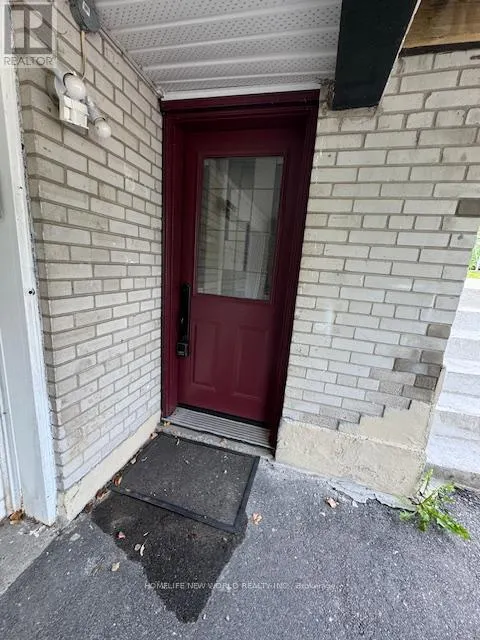 20 CASTLEBURY CRESCENT