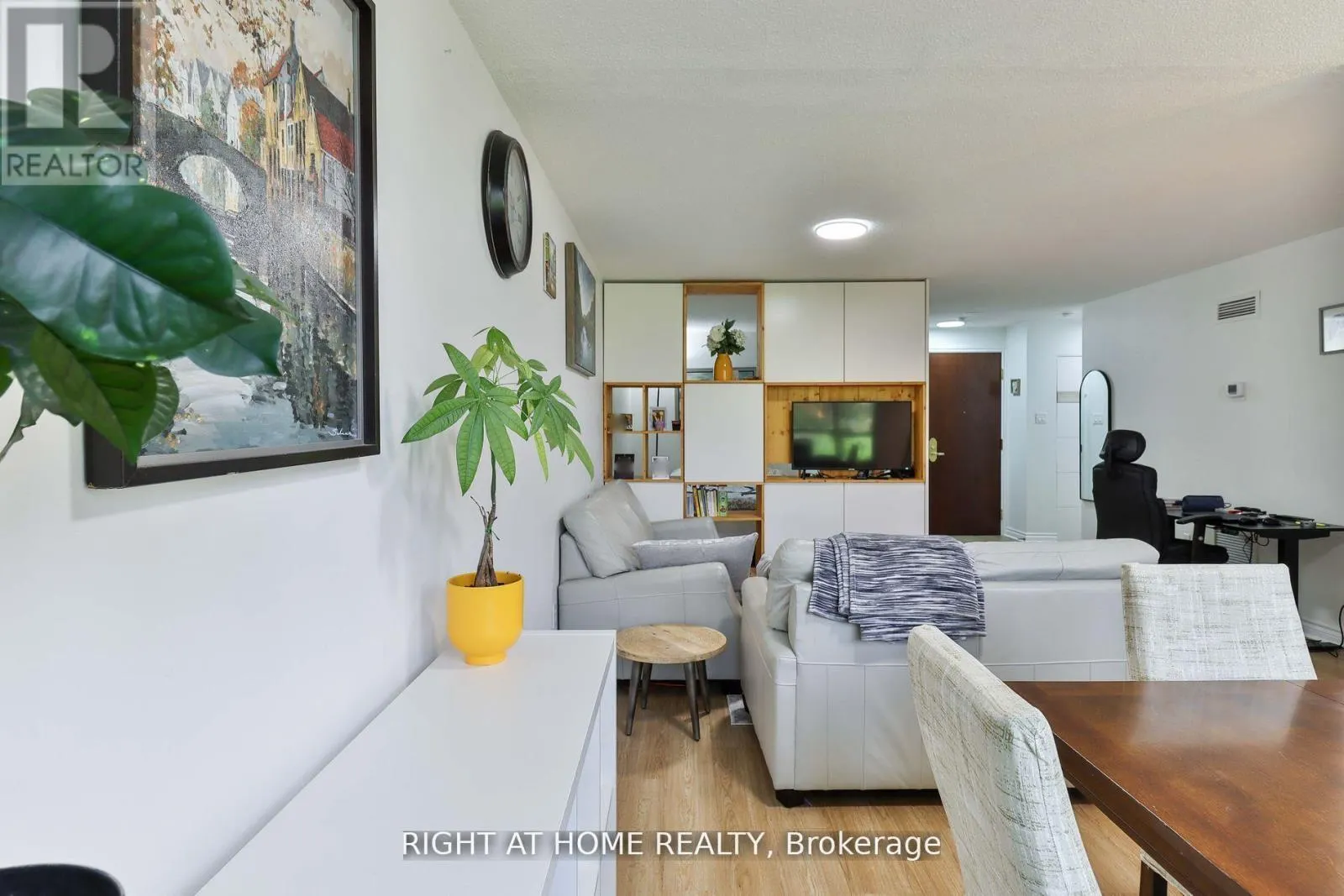 206 - 1210 DON MILLS ROAD