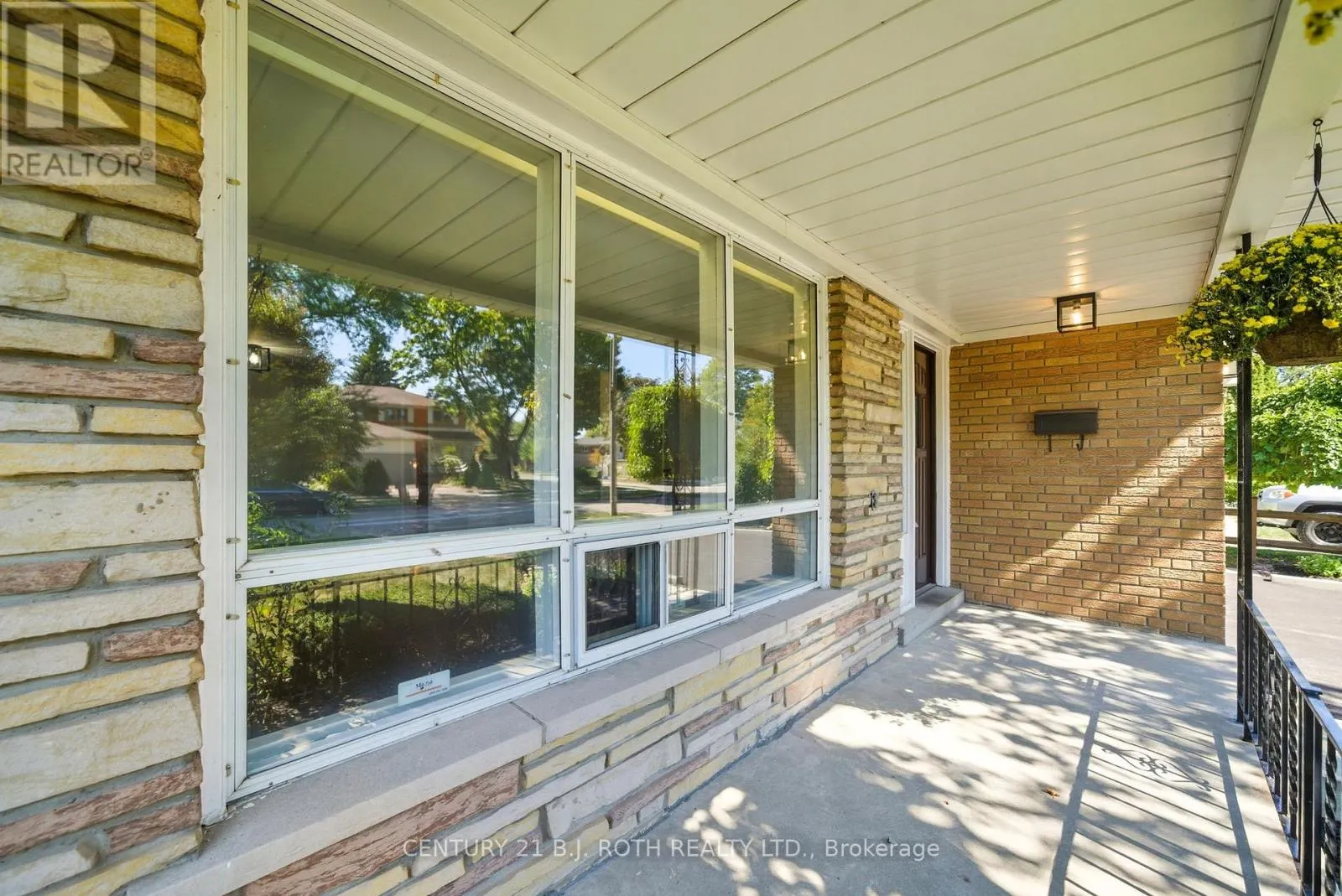 56 WEATHERSTONE CRESCENT