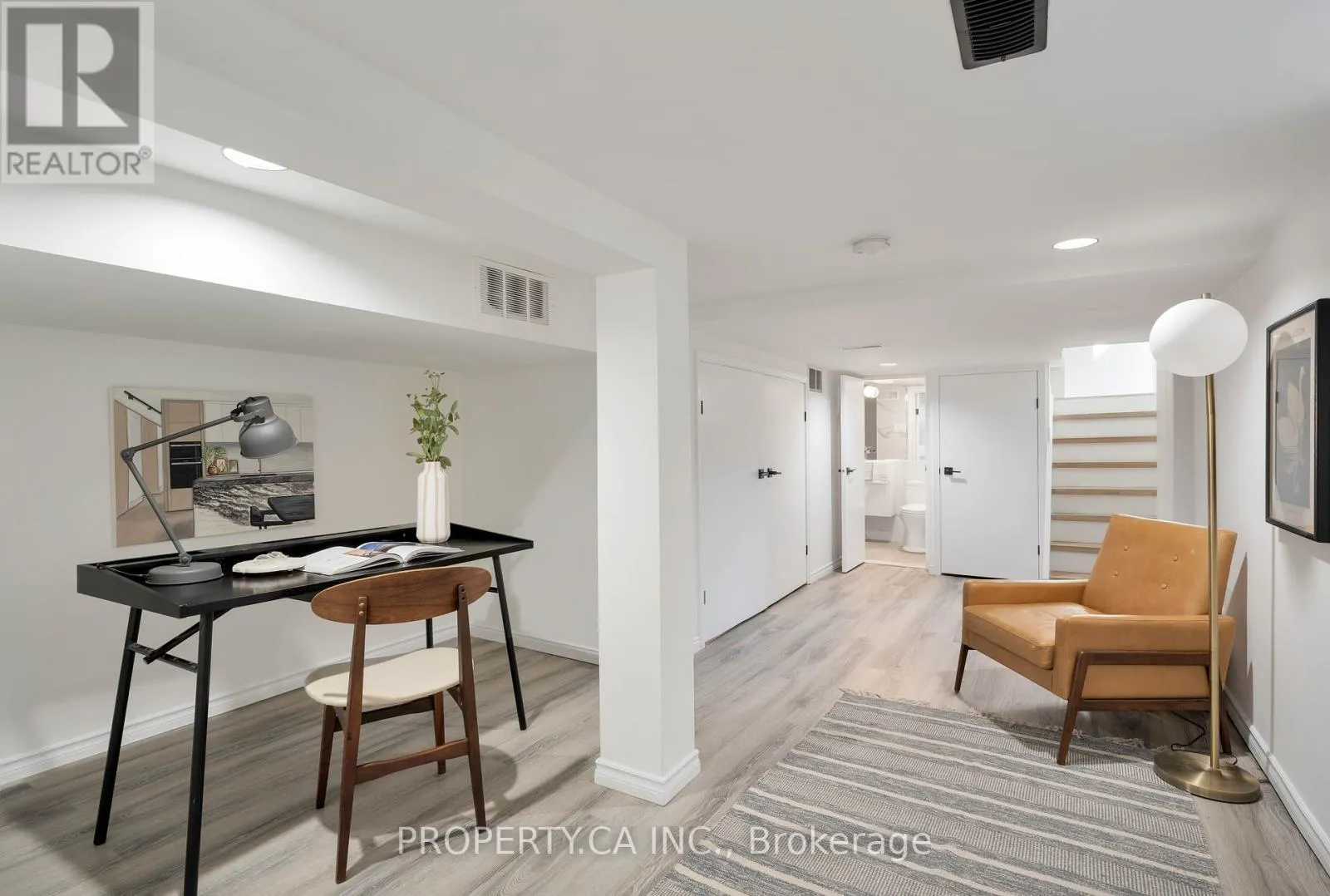 389 WINONA DRIVE