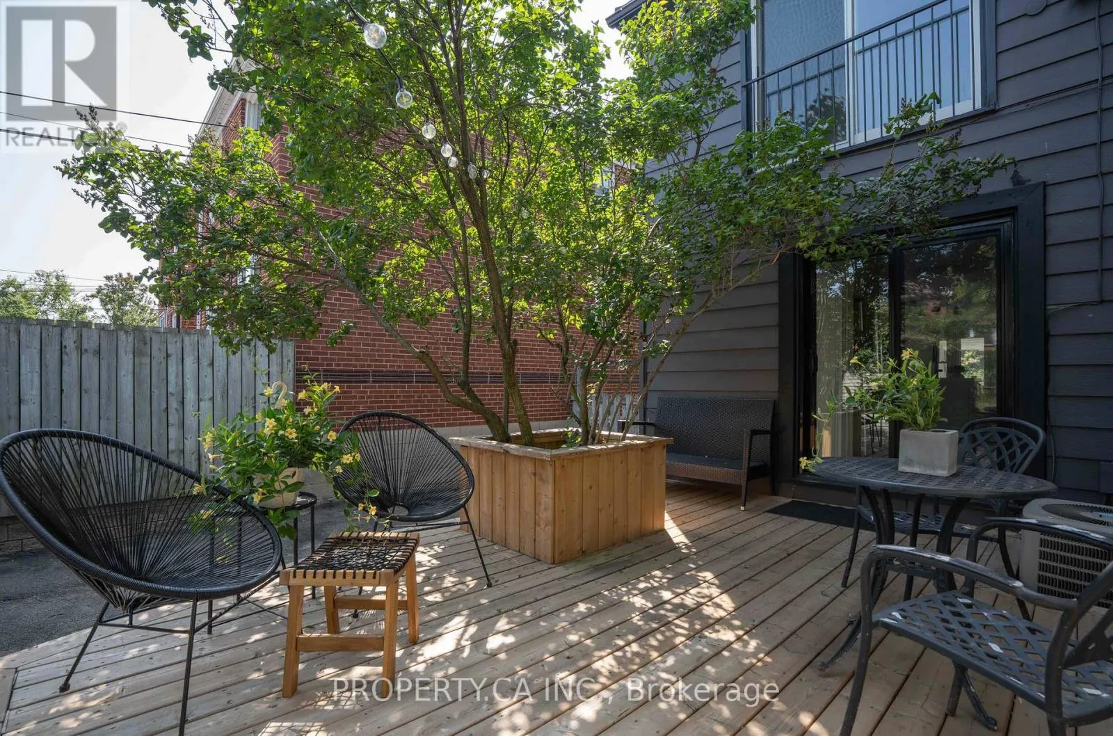 389 WINONA DRIVE