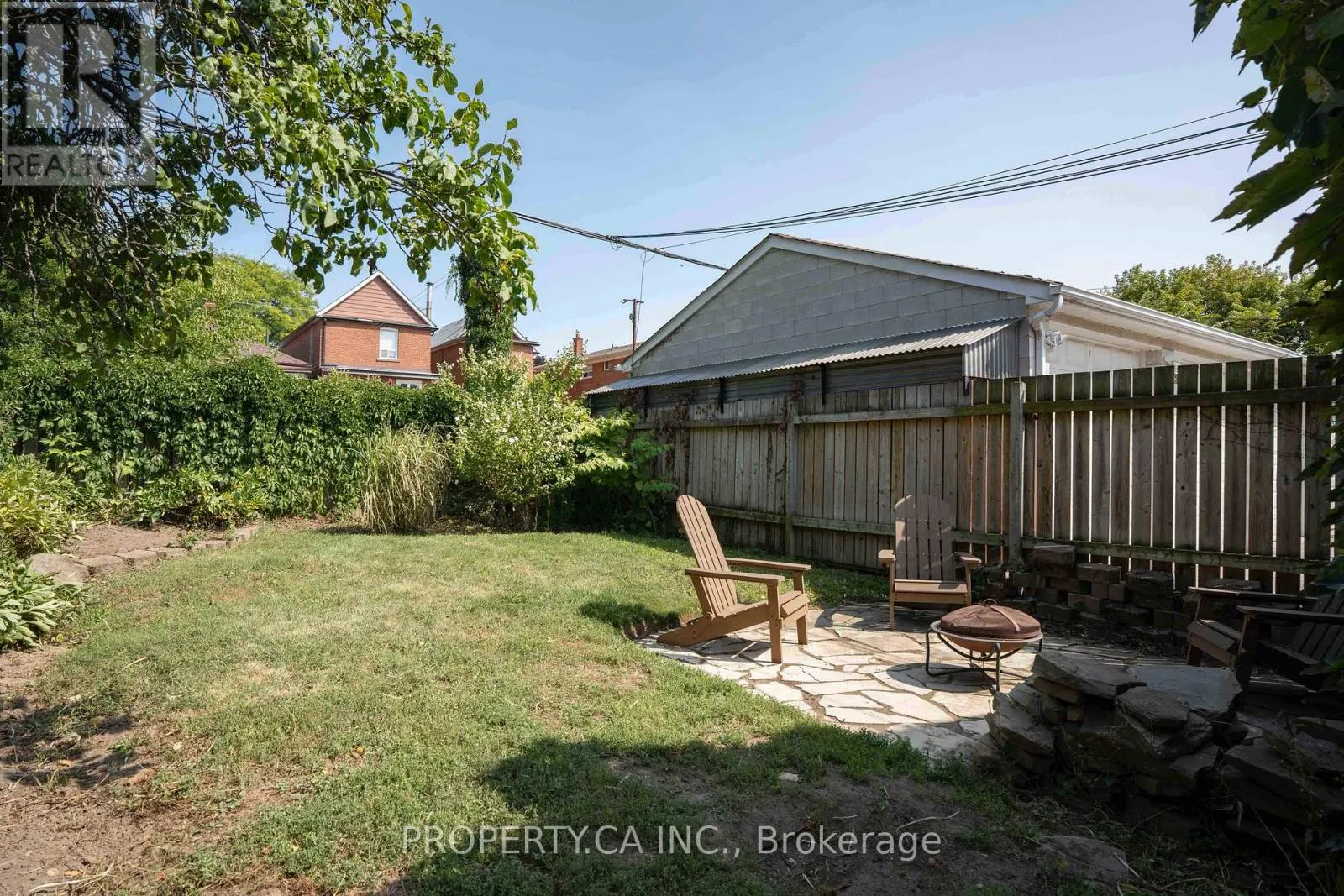 389 WINONA DRIVE