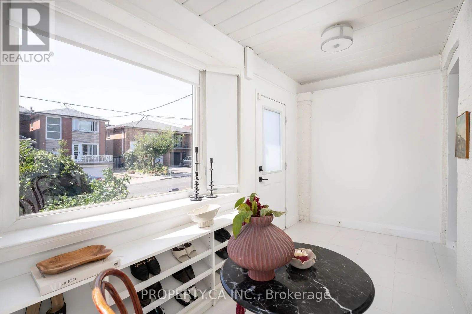 389 WINONA DRIVE