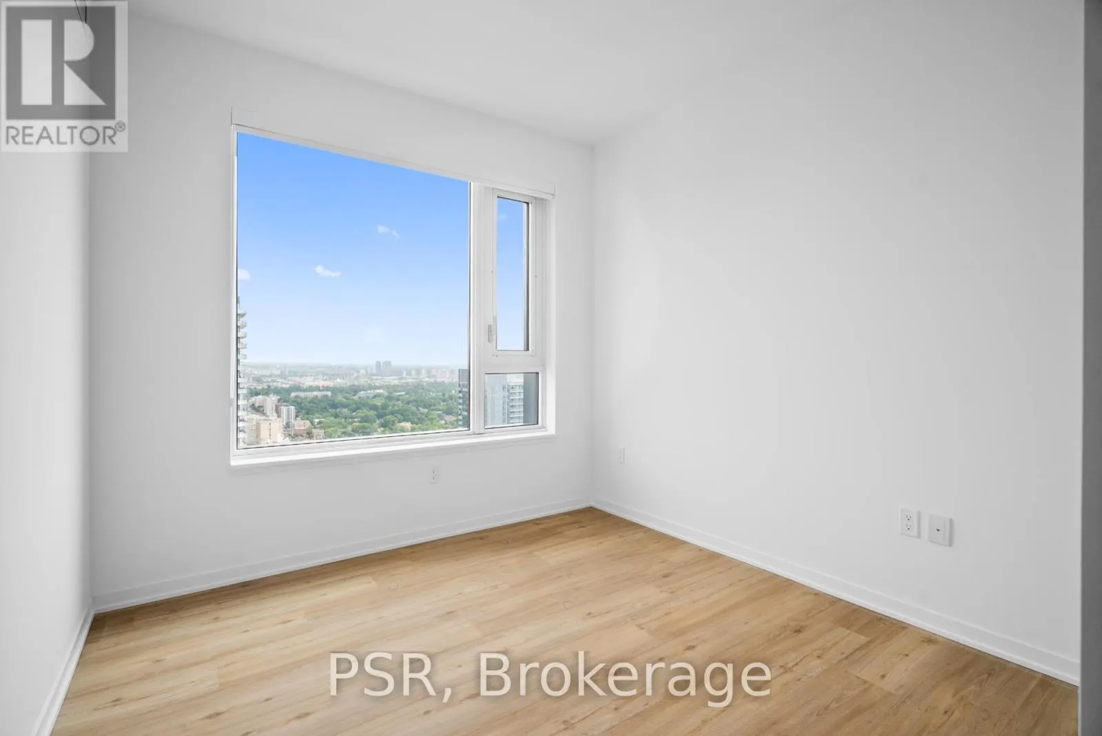 3608 - 101 ROEHAMPTON AVENUE