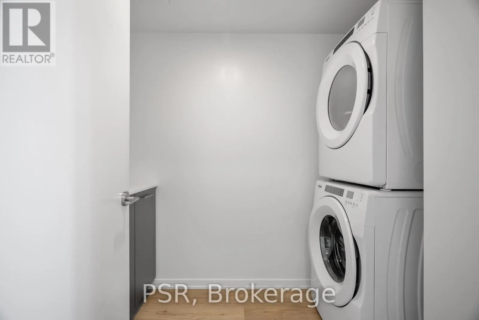 3608 - 101 ROEHAMPTON AVENUE