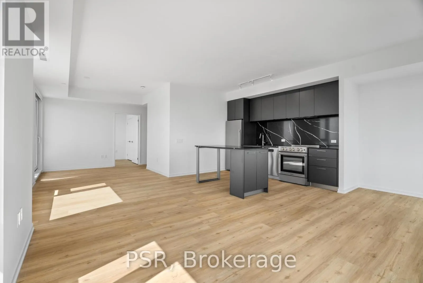 3608 - 101 ROEHAMPTON AVENUE