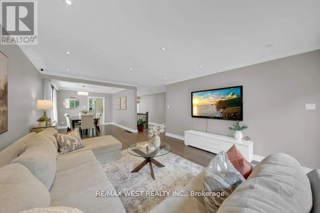 151 BRAHMS AVENUE