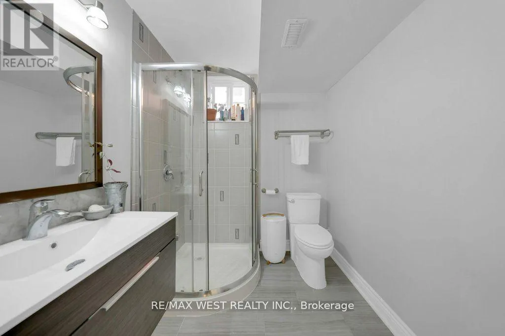 151 BRAHMS AVENUE