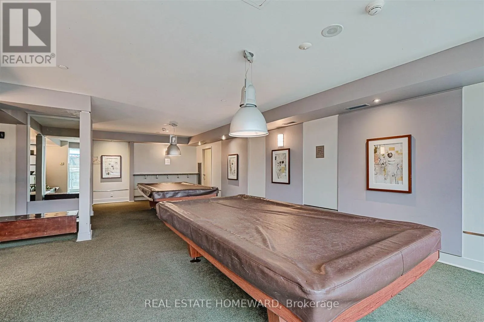 1211 - 397 FRONT STREET W