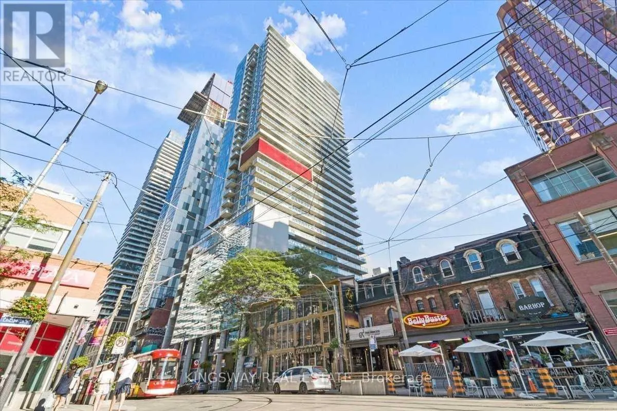 1107 - 375 KING STREET W