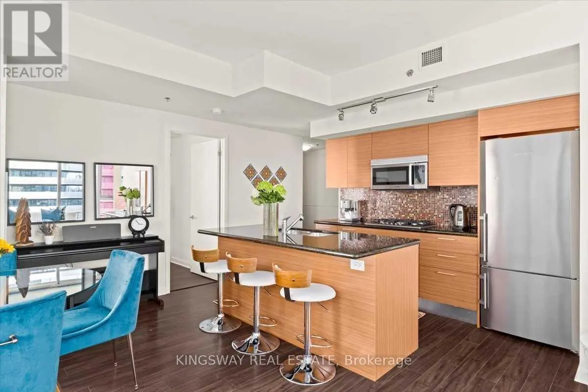 1107 - 375 KING STREET W